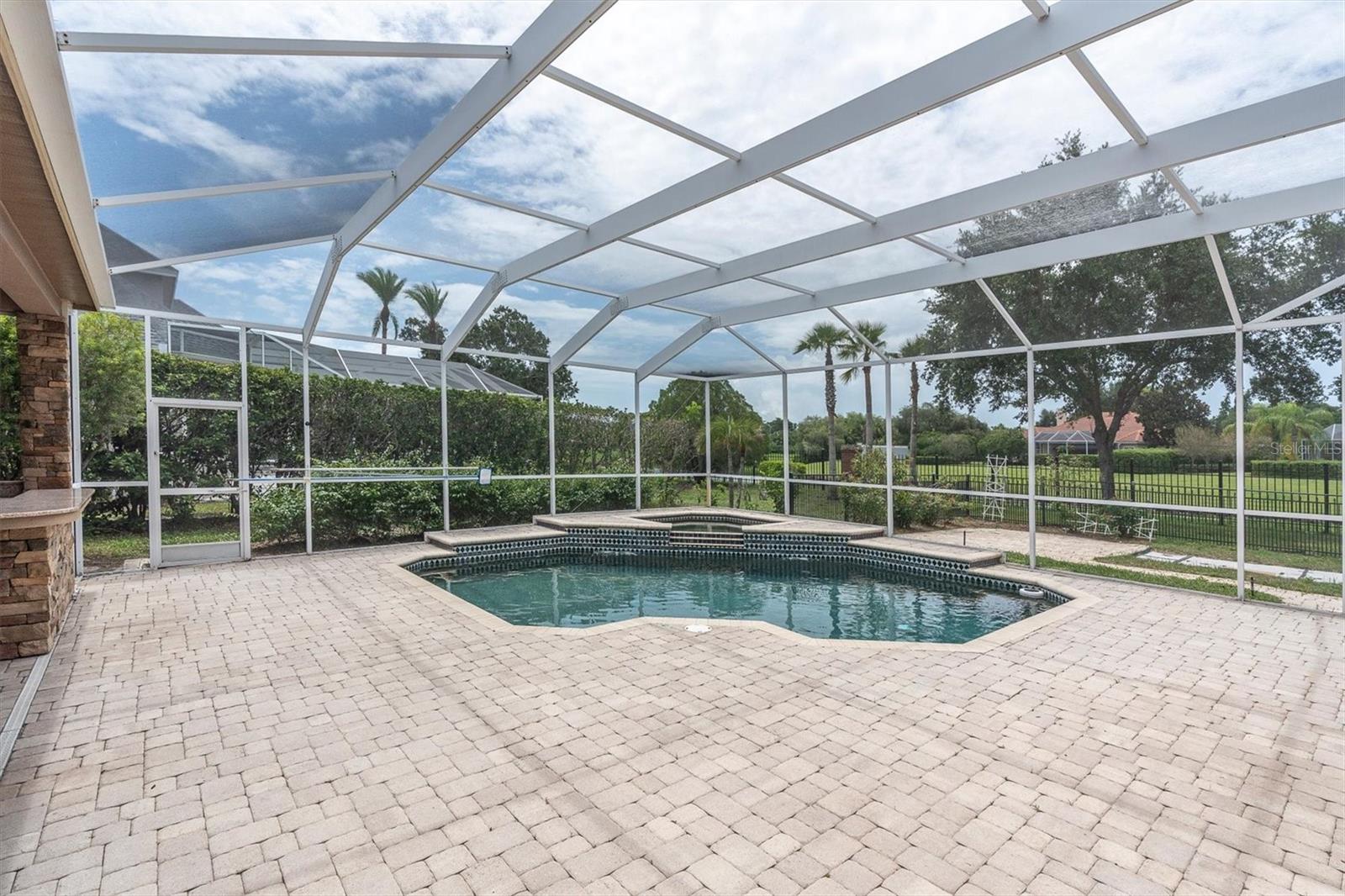 EAGLES COVE AT LAKE TARPON - Residential