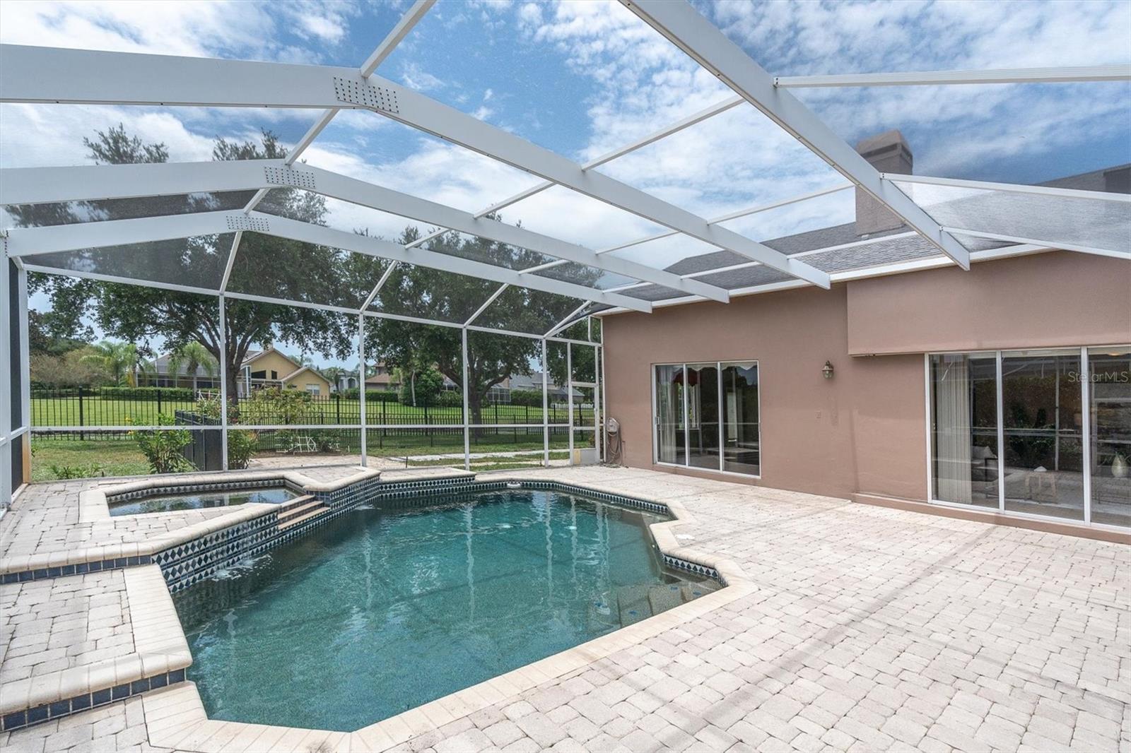 EAGLES COVE AT LAKE TARPON - Residential