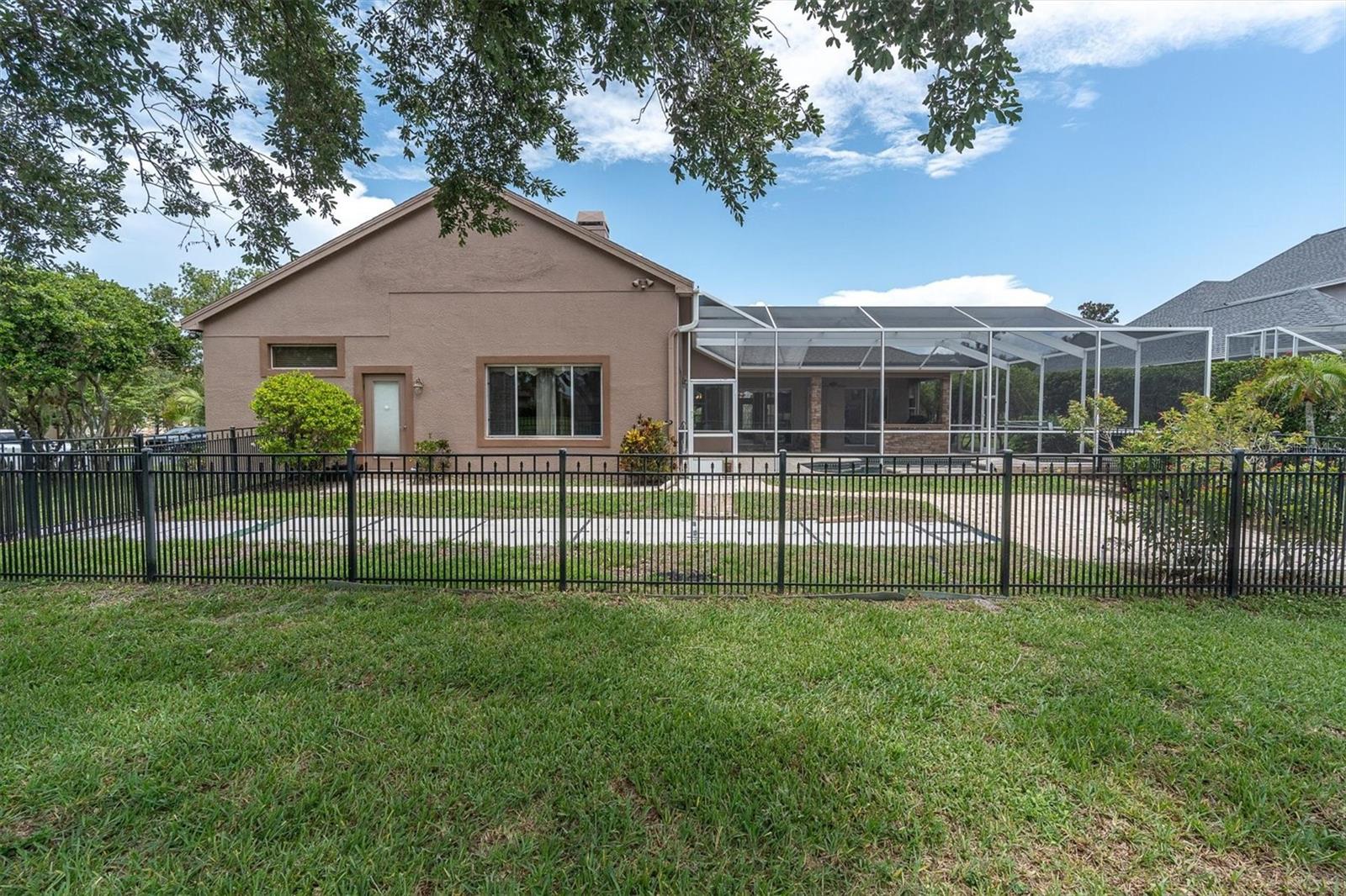 EAGLES COVE AT LAKE TARPON - Residential