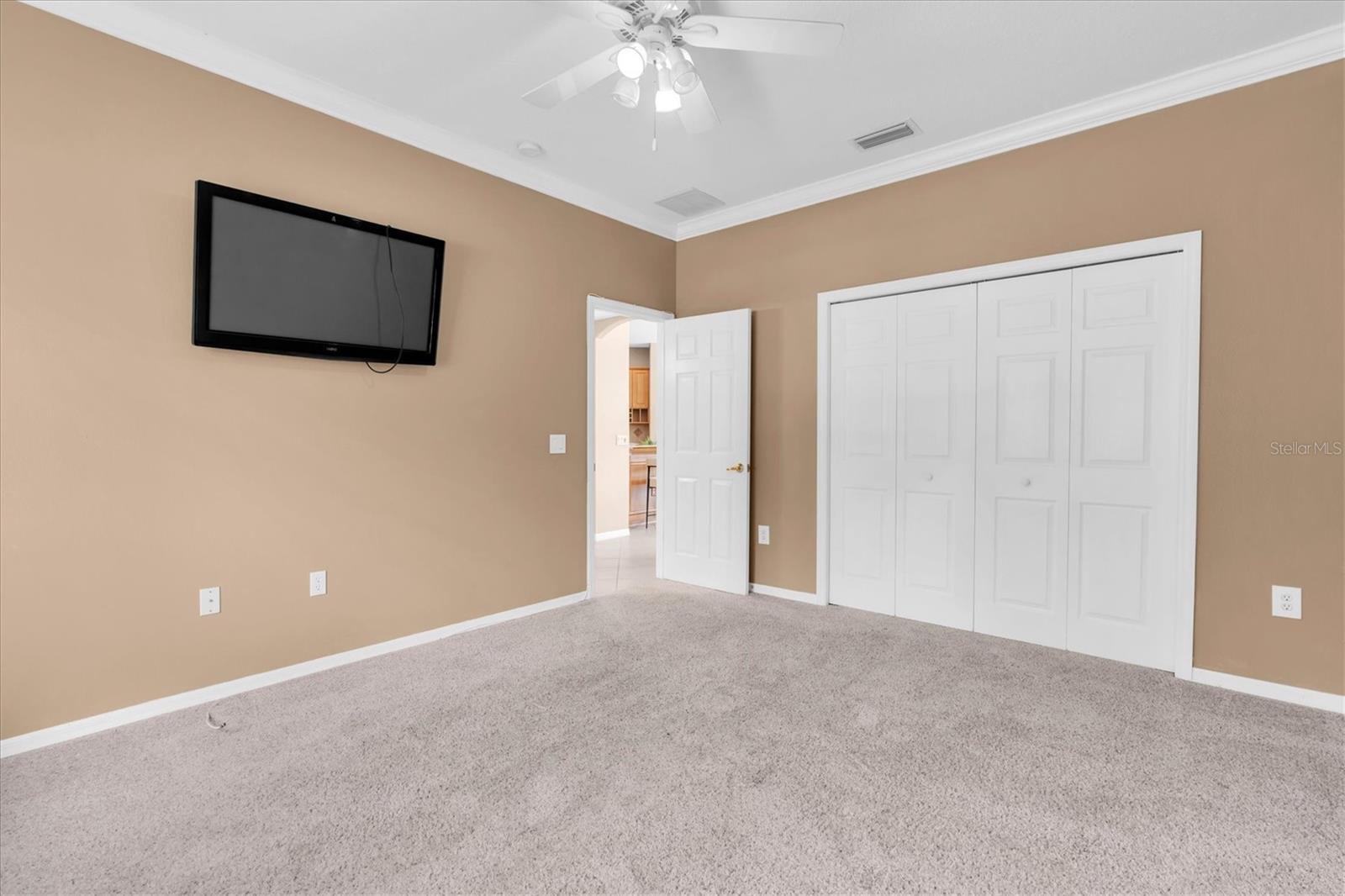 EAGLES COVE AT LAKE TARPON - Residential