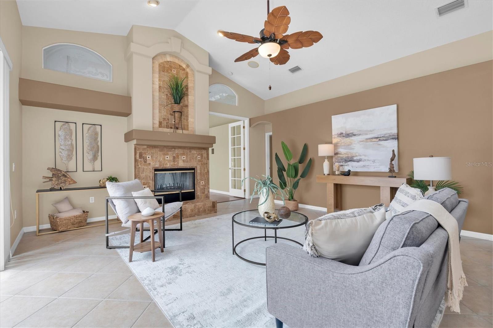 EAGLES COVE AT LAKE TARPON - Residential