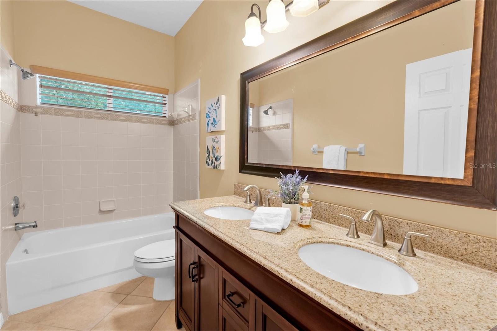 EAGLES COVE AT LAKE TARPON - Residential
