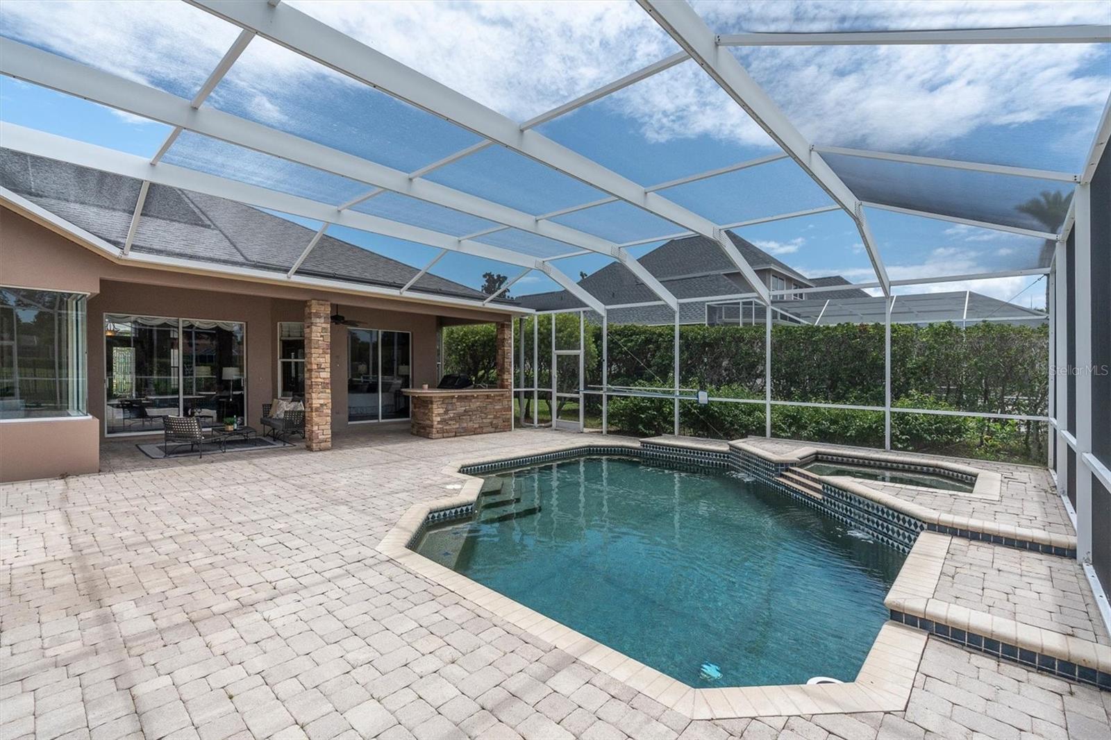 EAGLES COVE AT LAKE TARPON - Residential