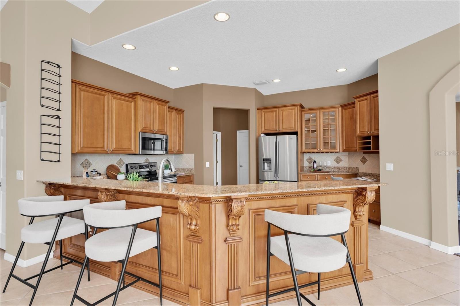 EAGLES COVE AT LAKE TARPON - Residential