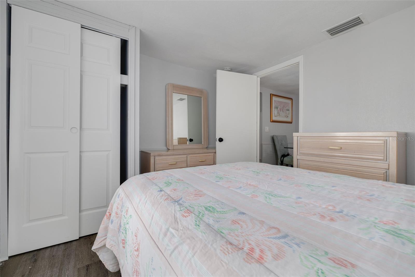 BEACON SQUARE - Residential