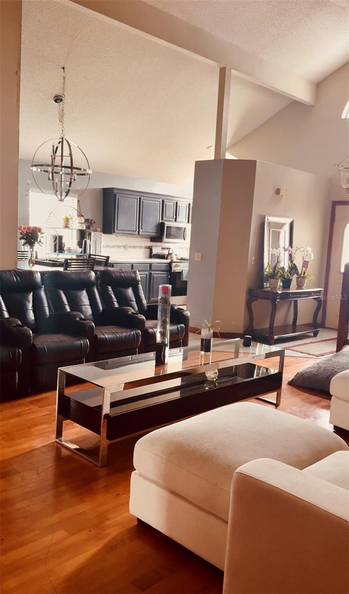 KENSINGTON SEC 04 - Residential