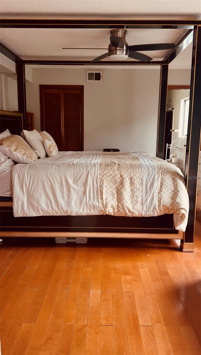 KENSINGTON SEC 04 - Residential