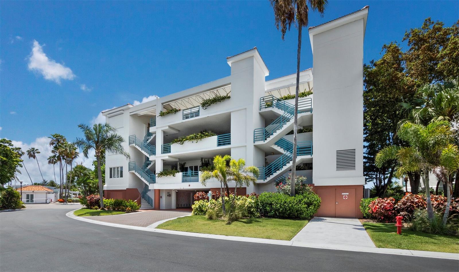 TANGERINE BAY CLUB - Residential