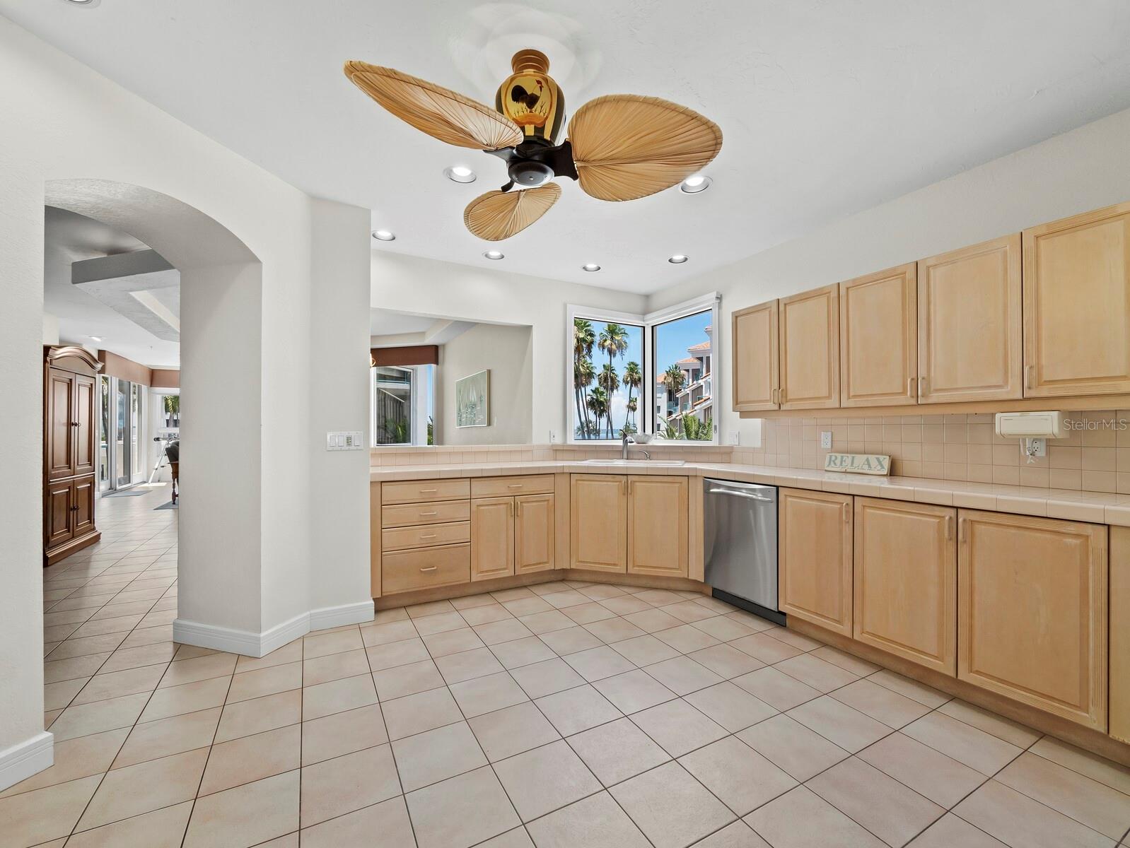 TANGERINE BAY CLUB - Residential