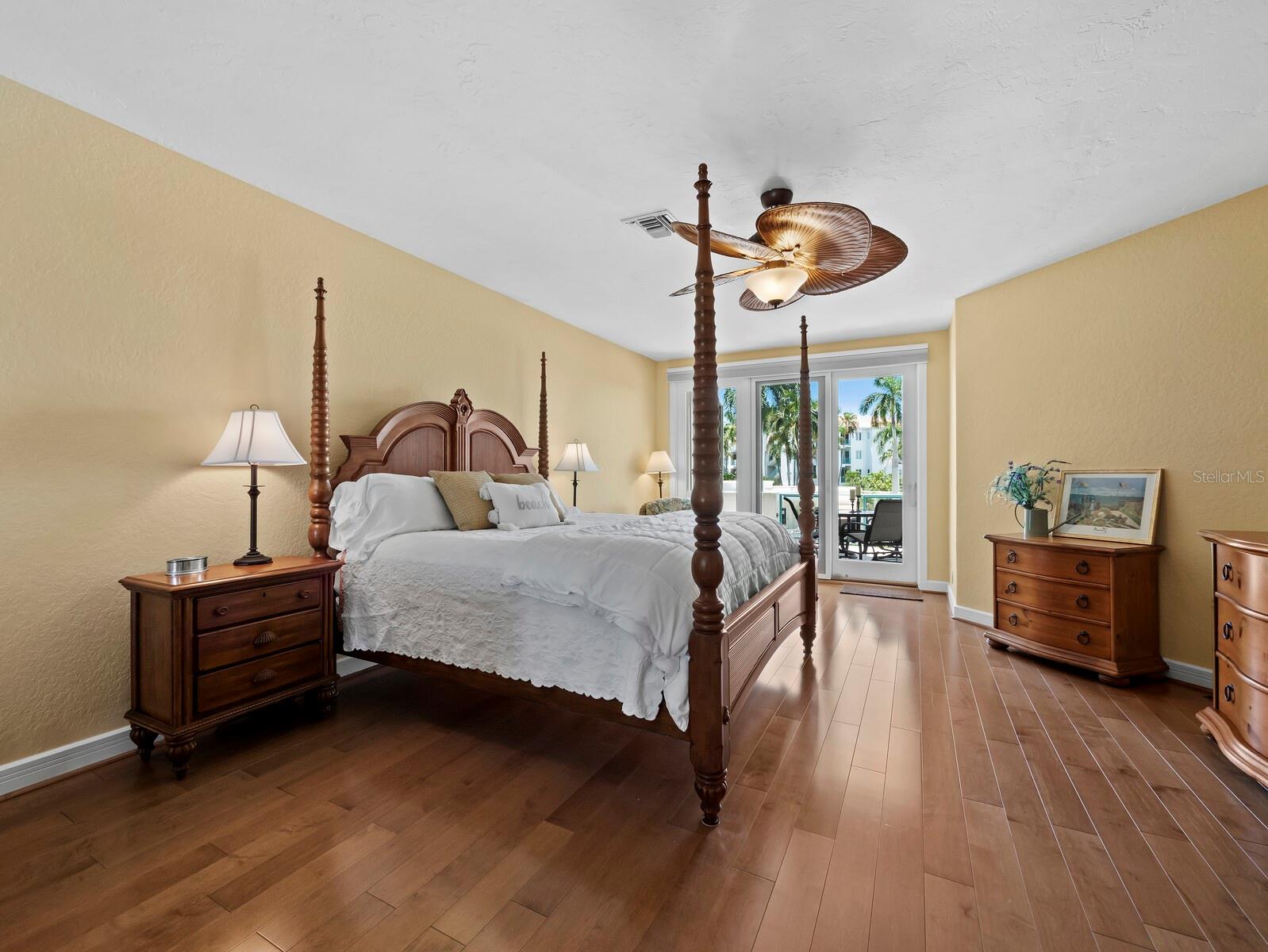 TANGERINE BAY CLUB - Residential