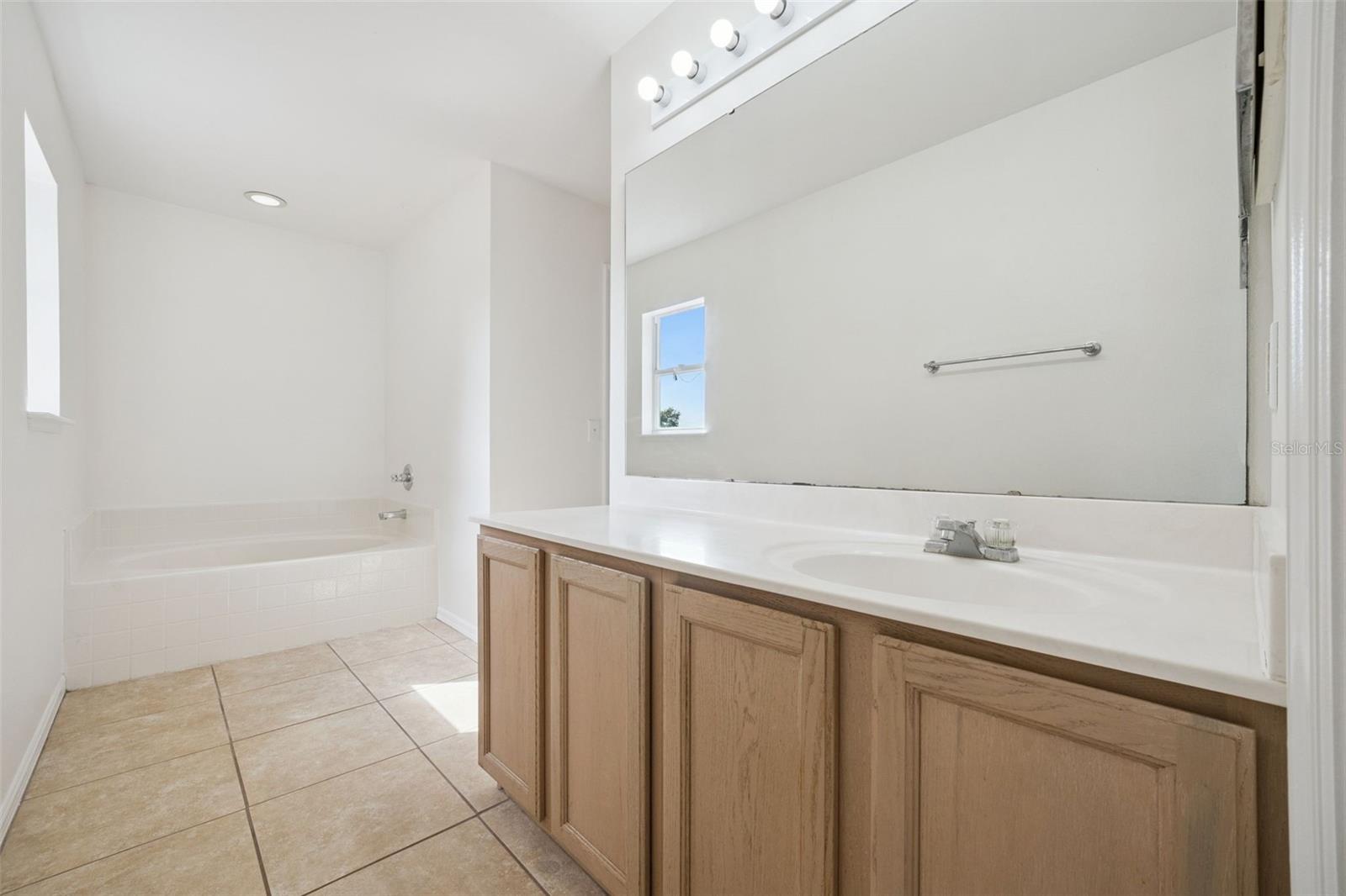 STONEMEADE PH 02 - Residential