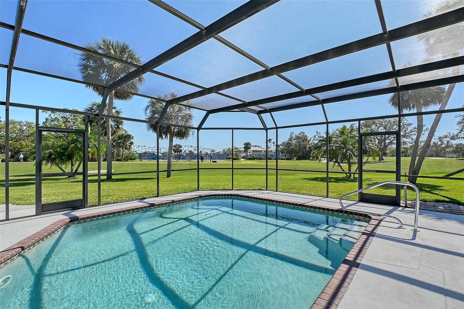 COUNTRY CLUB OF SARASOTA THE - Residential