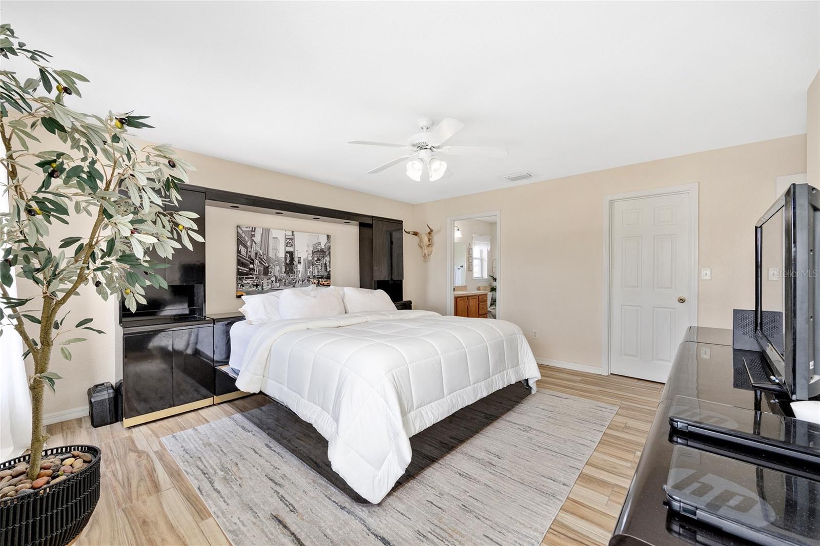 LAKE WEIR HEIGHTS - Residential