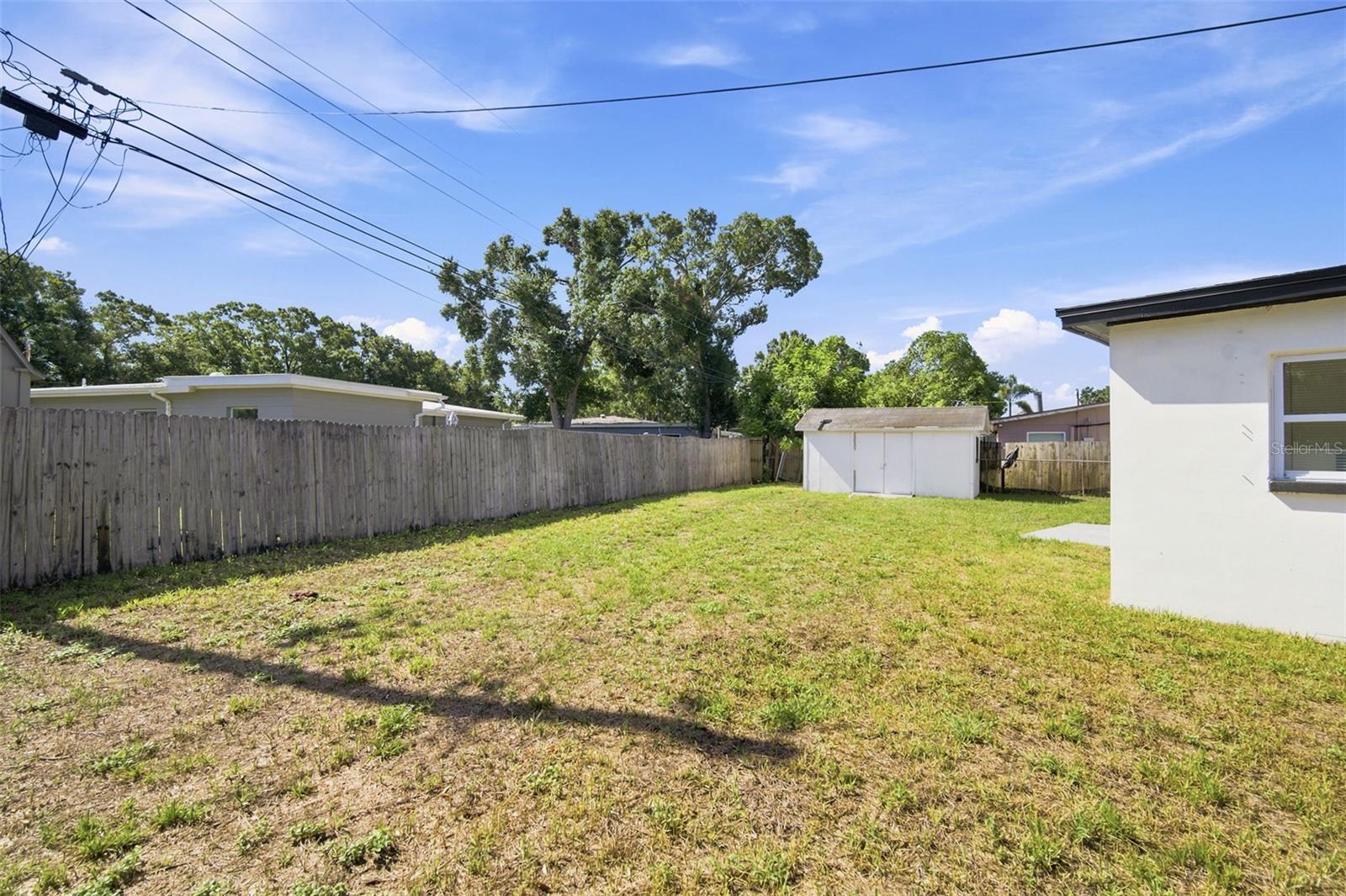 MEADOW LAWN 12TH ADD - Residential