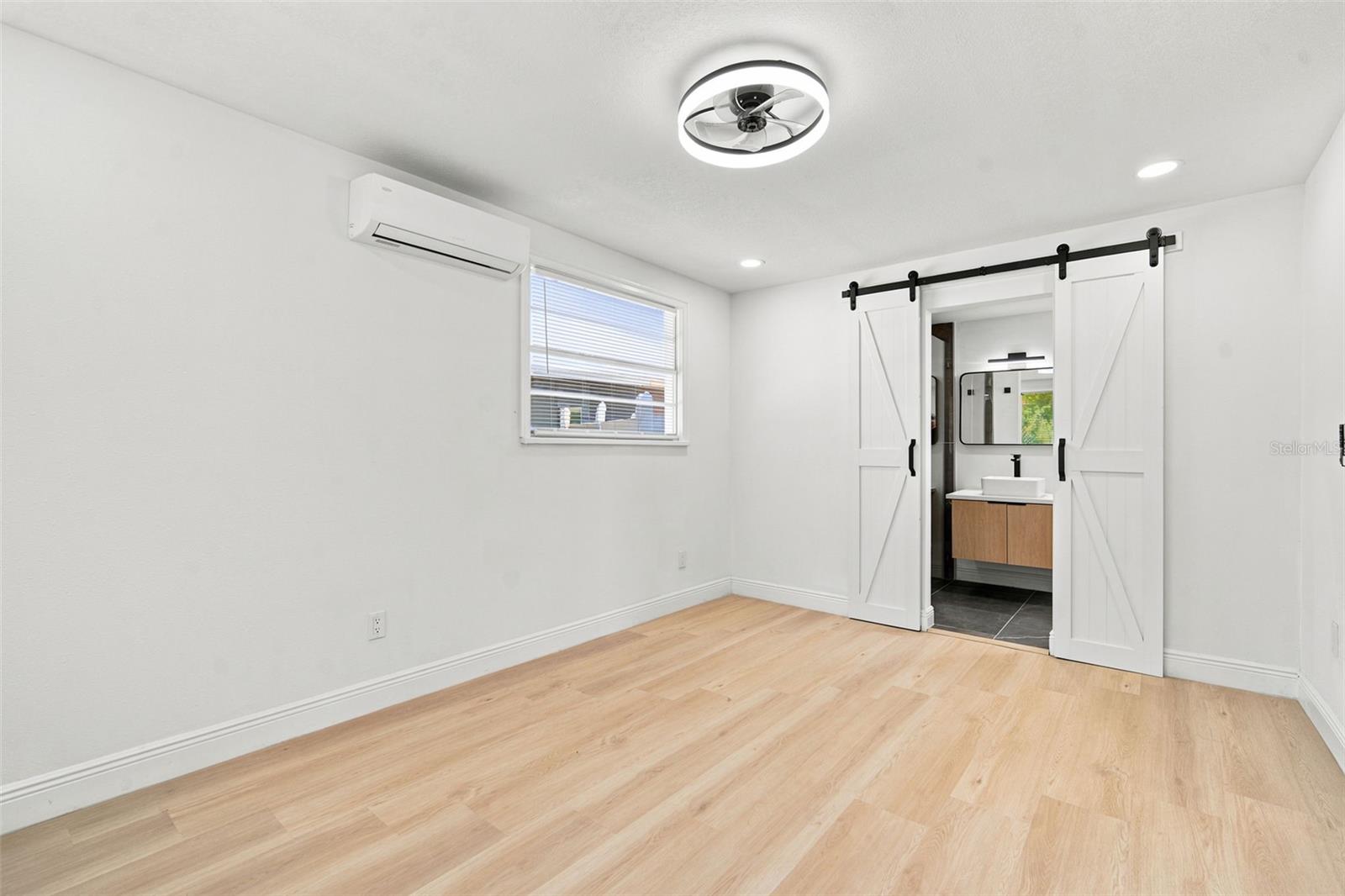 MEADOW LAWN 12TH ADD - Residential