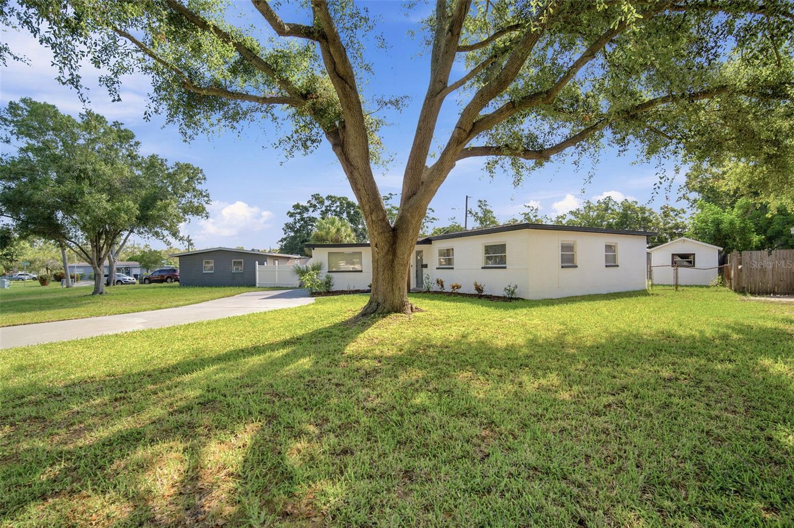 MEADOW LAWN 12TH ADD - Residential