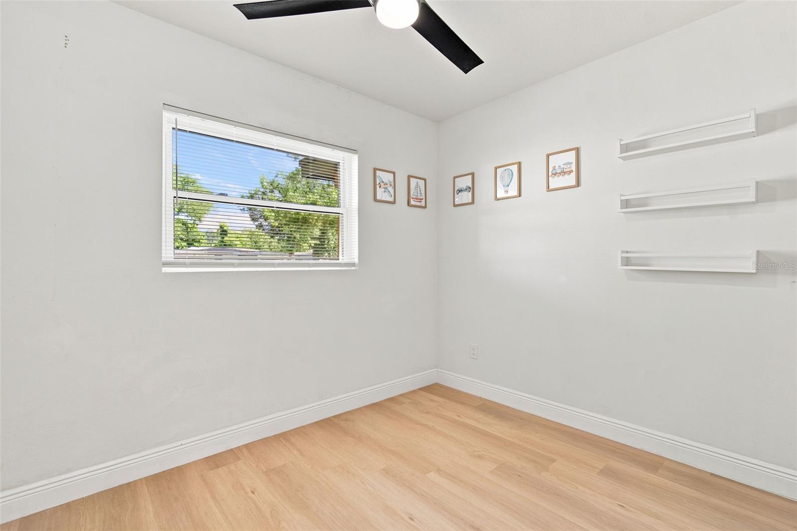 MEADOW LAWN 12TH ADD - Residential
