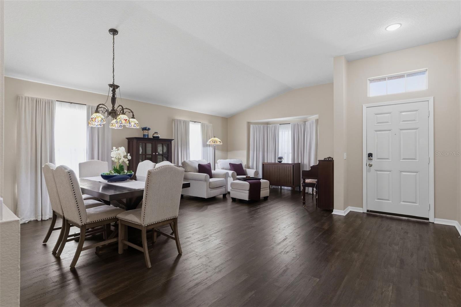 IVY LAKE ESTATES - Residential