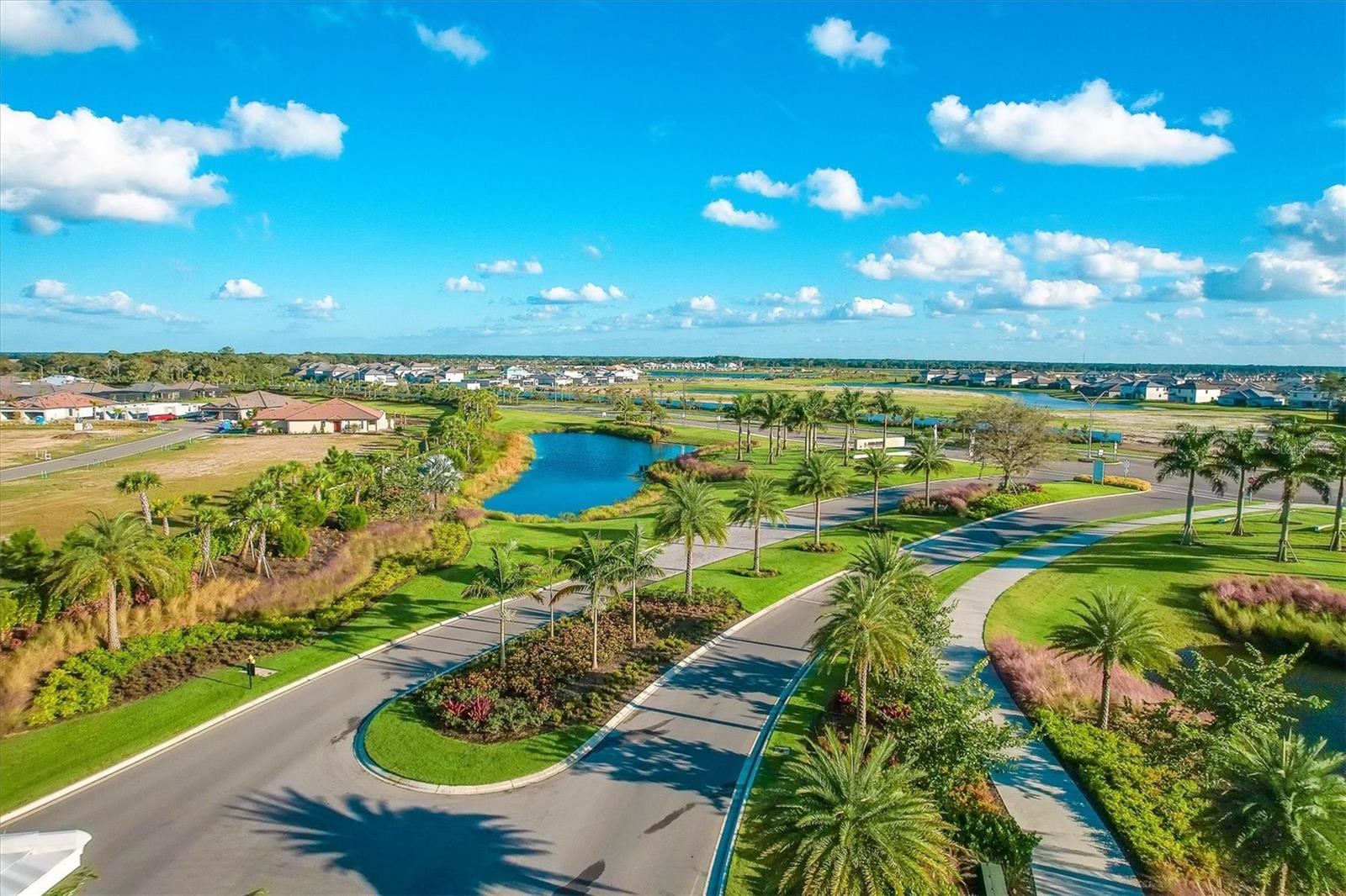 AZARIO ESPLANADE PH V - Residential