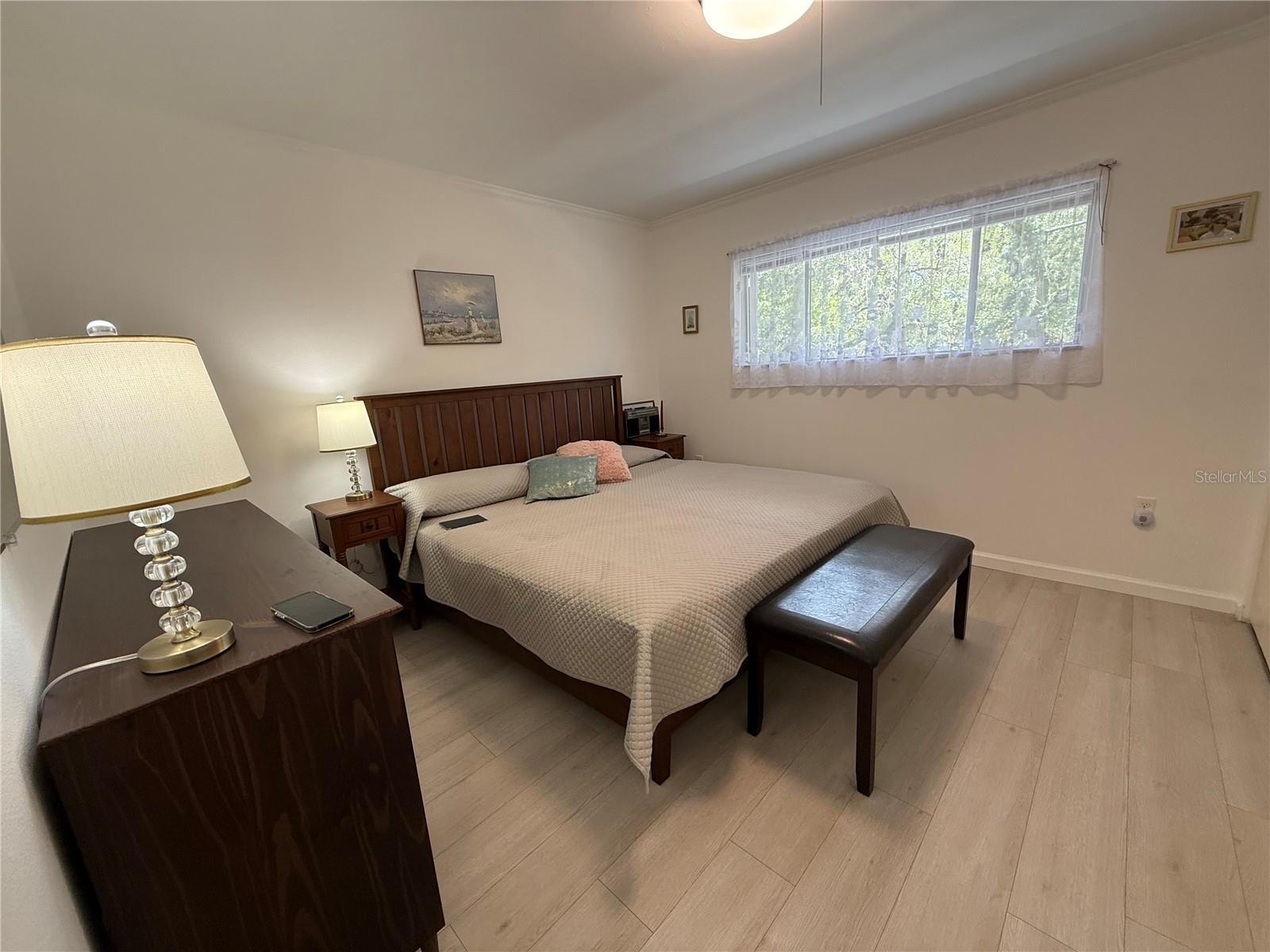 SUNSHINE TOWERS APT RESIDENCES - Residential