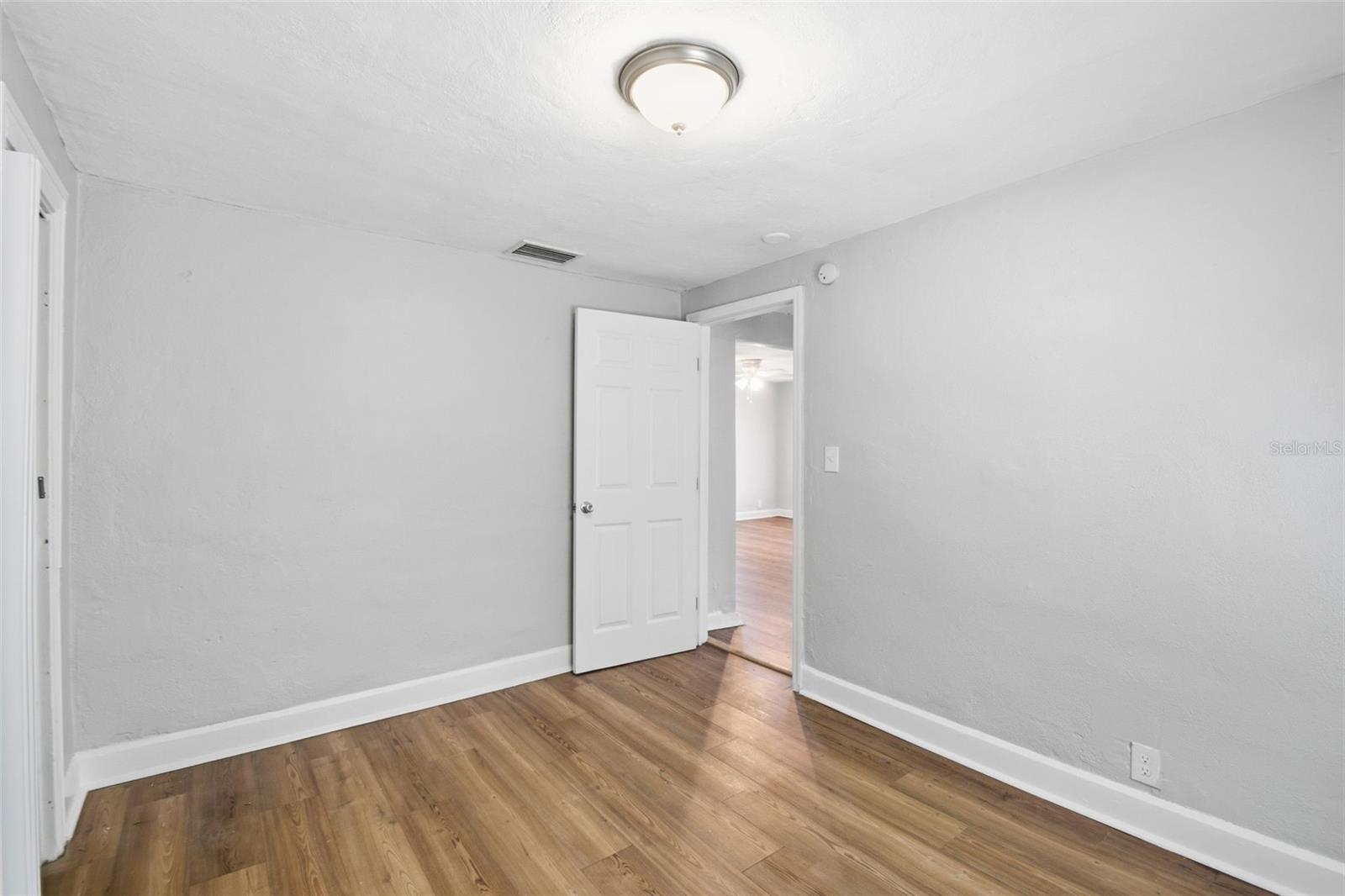 PRATHERS FOURTH ROYAL - Residential