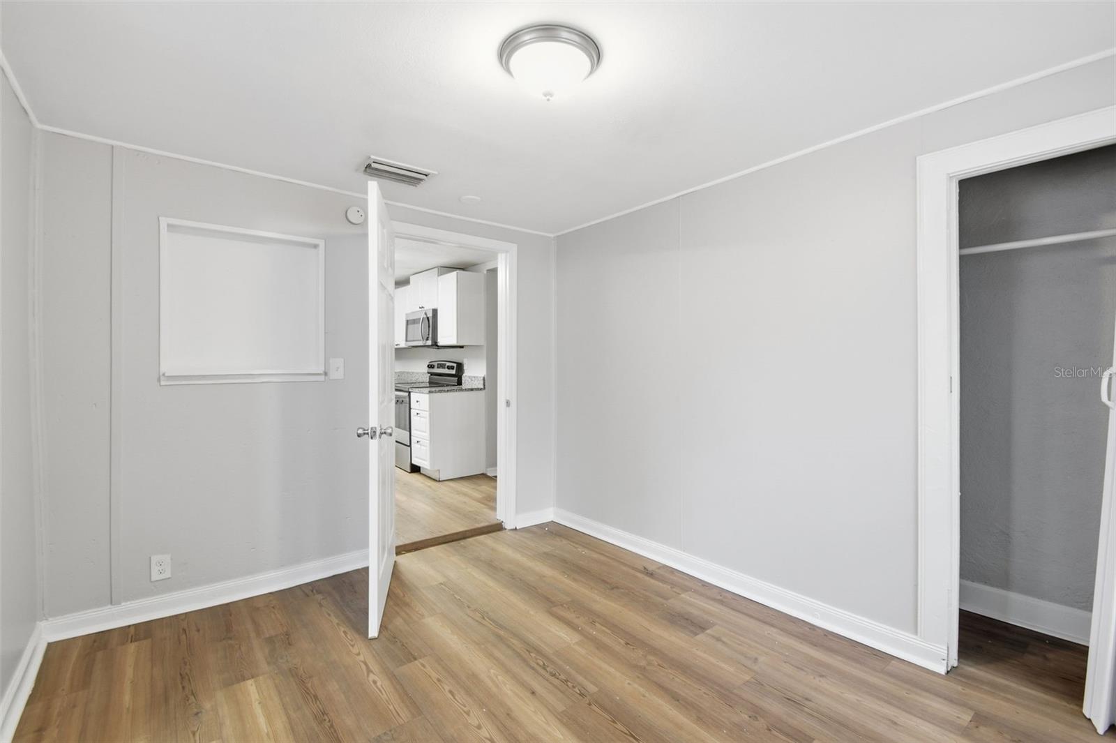 PRATHERS FOURTH ROYAL - Residential