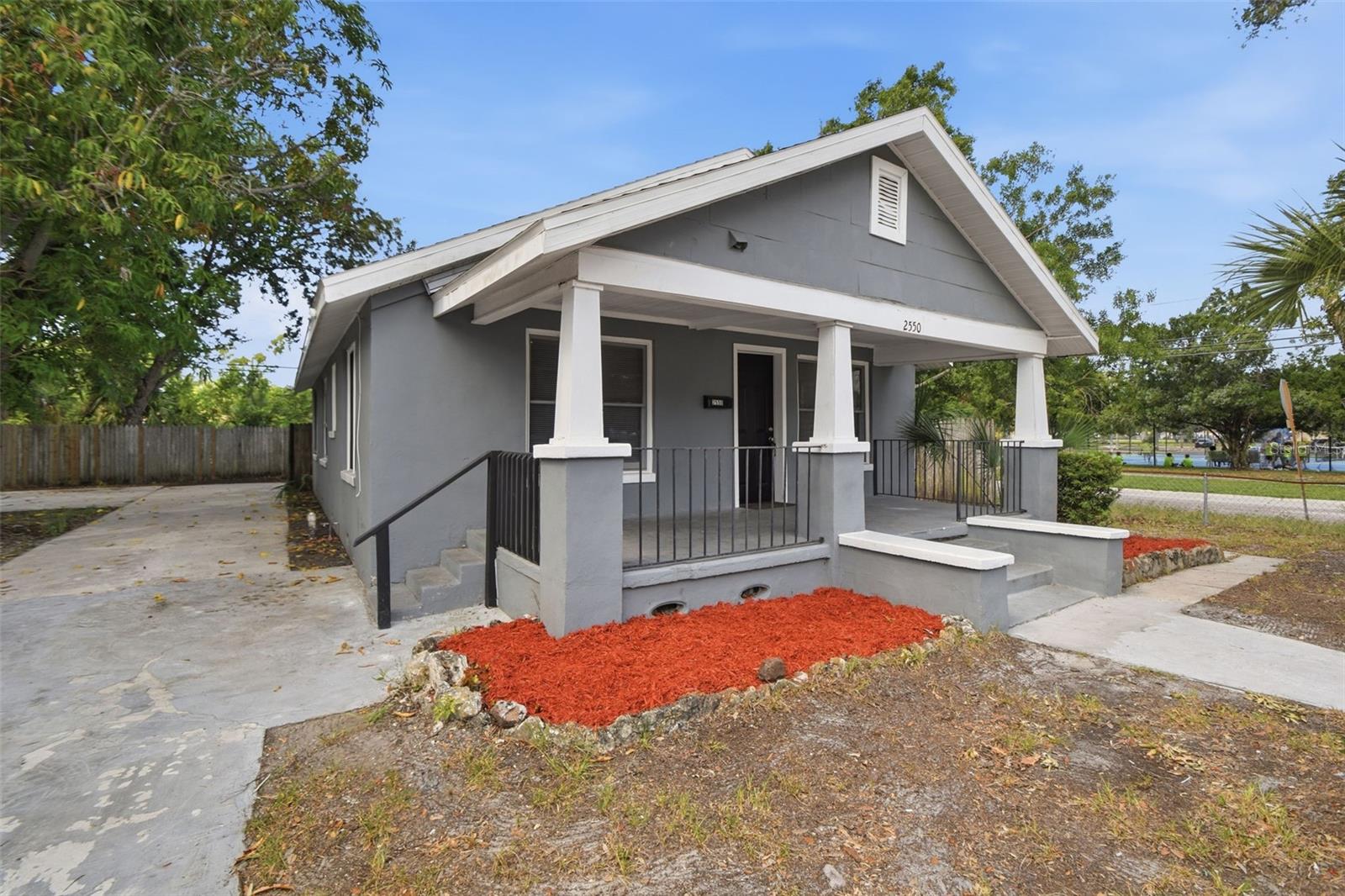 PRATHERS FOURTH ROYAL - Residential