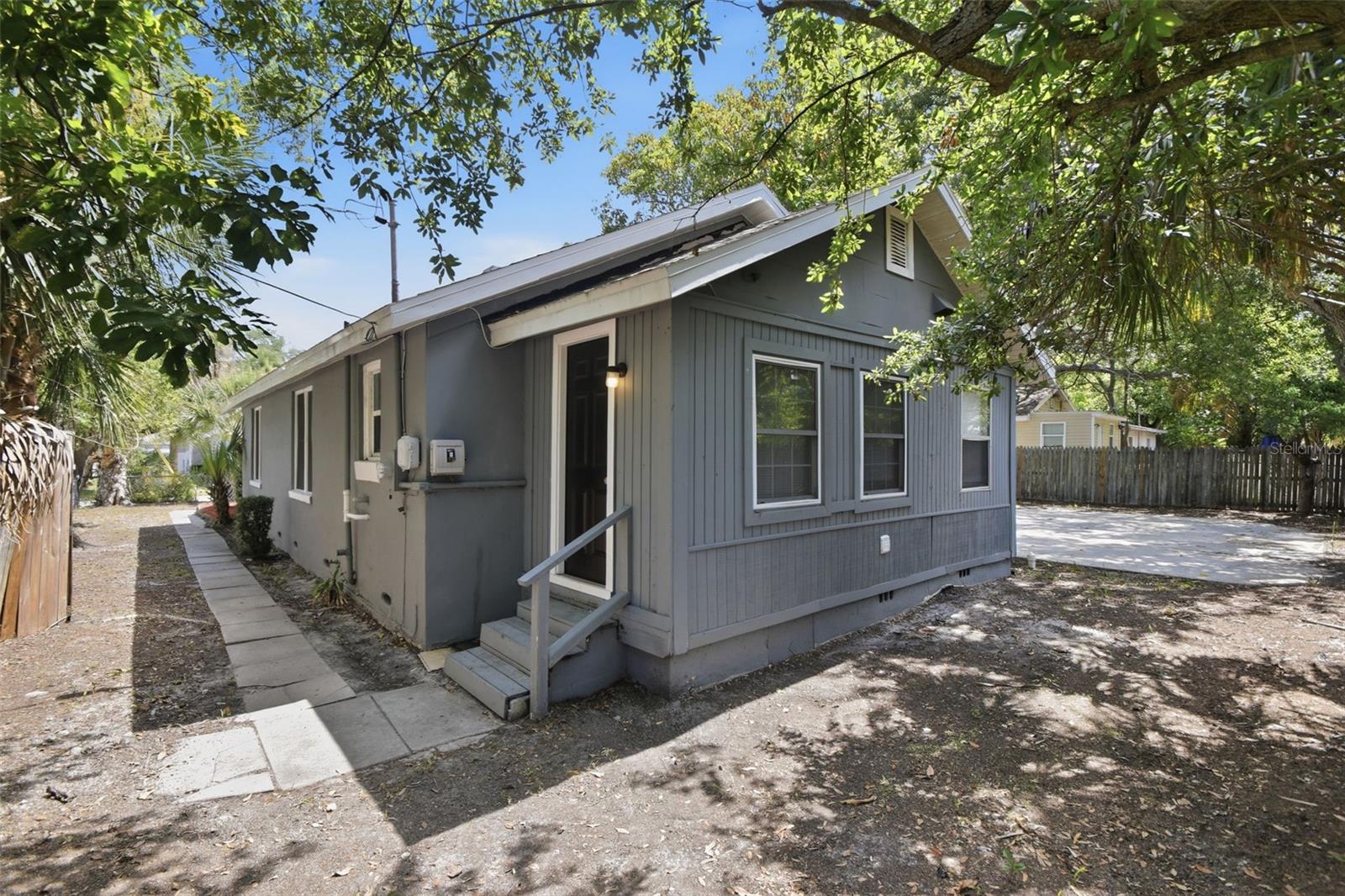 PRATHERS FOURTH ROYAL - Residential