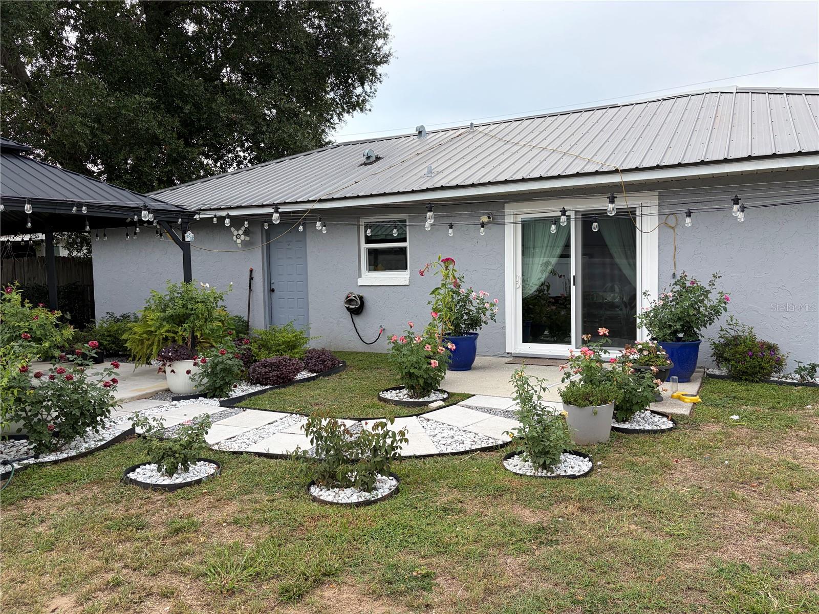 SUNNY GLEN PH 02 - Residential