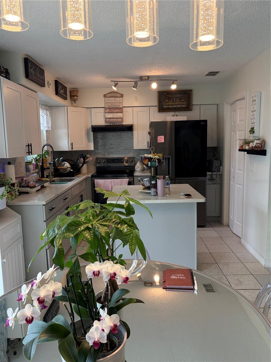 SUNNY GLEN PH 02 - Residential