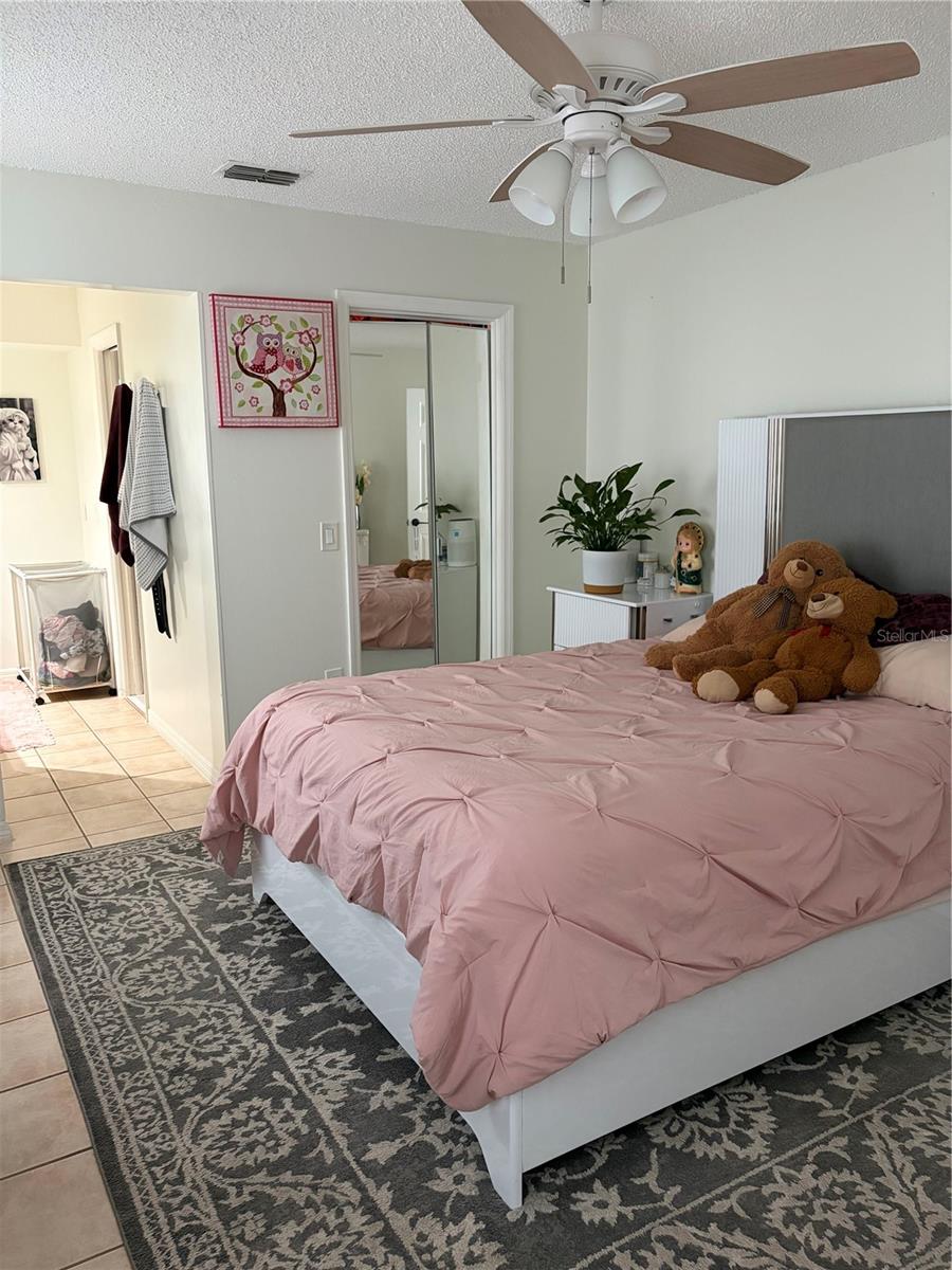 SUNNY GLEN PH 02 - Residential