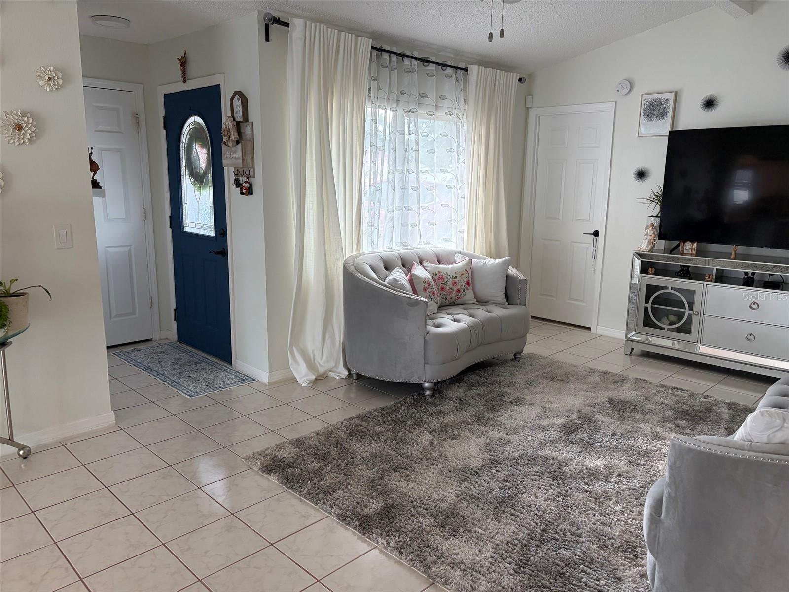 SUNNY GLEN PH 02 - Residential