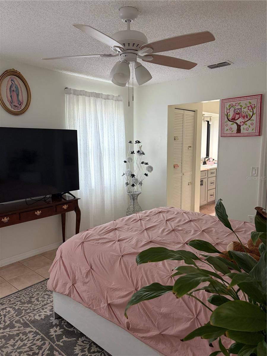 SUNNY GLEN PH 02 - Residential
