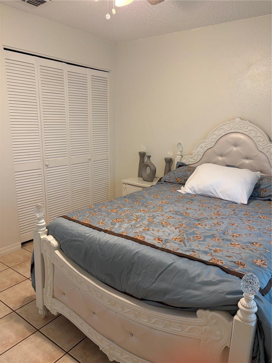 SUNNY GLEN PH 02 - Residential