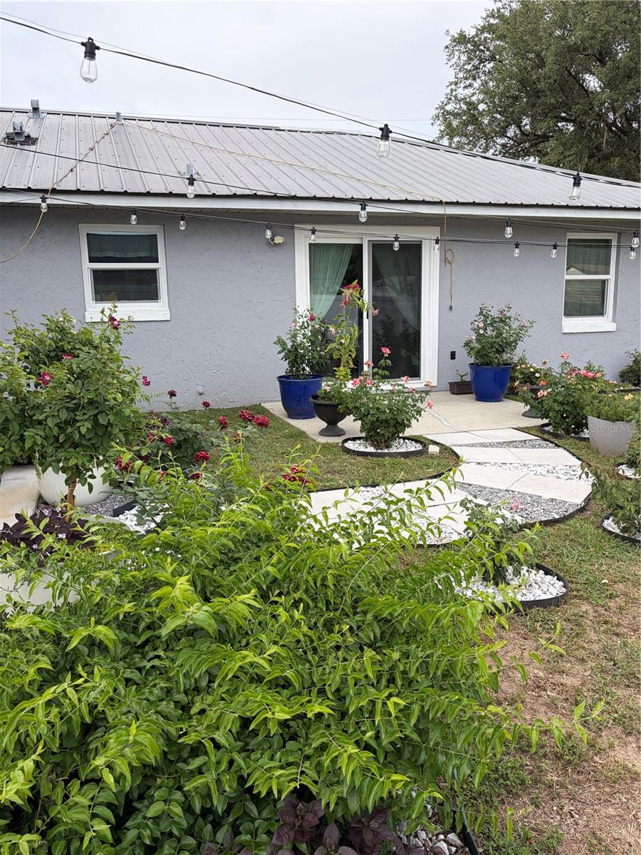 SUNNY GLEN PH 02 - Residential