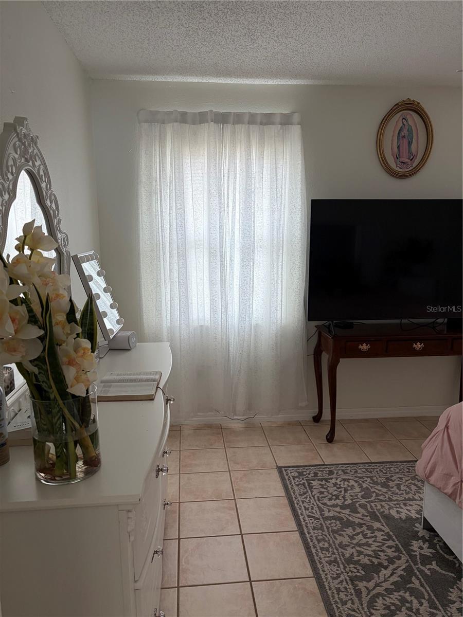 SUNNY GLEN PH 02 - Residential