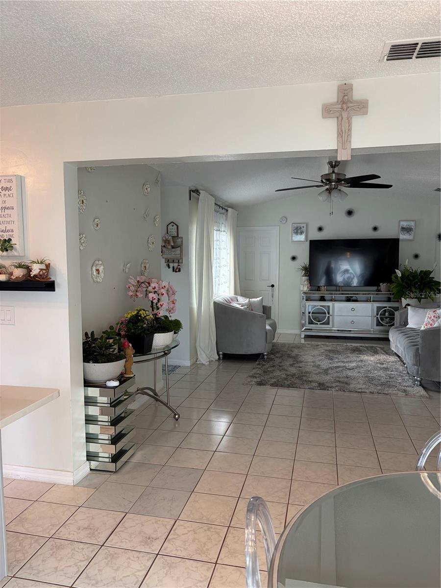SUNNY GLEN PH 02 - Residential