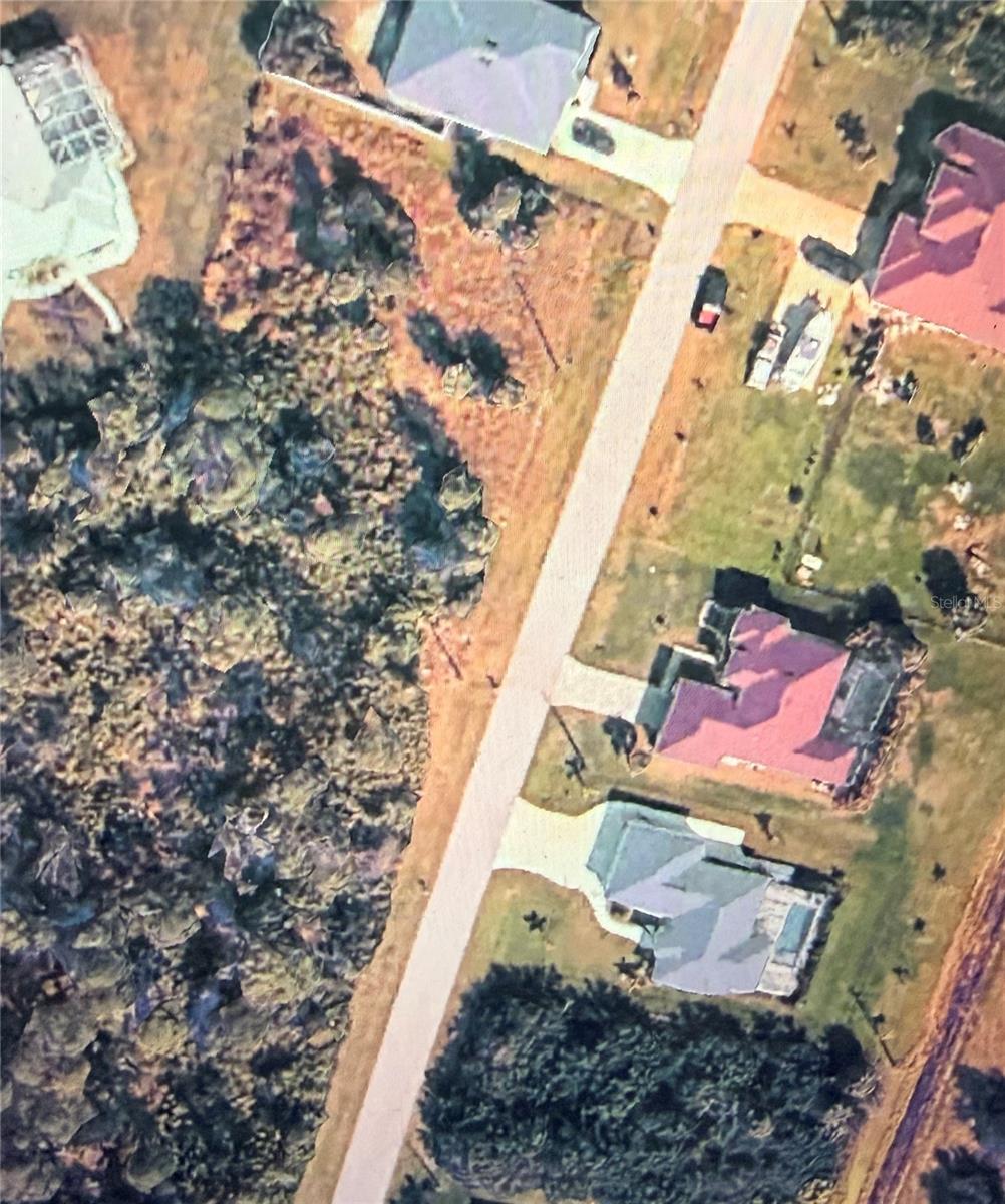 Build your dream home on this beautiful 60'x125' residential lot located in the desirable Rotonda Heights community of SW Florida. This prime homesite offers the perfect opportunity to create your ideal Florida retreat while enjoying the peaceful surroundings and convenient access to everything the Gulf Coast provides! Just a short drive to the pristine beaches of the Gulf of America, you can enjoy world class boating, fishing, golf, and breathtaking sunsets! Minutes to Spring Training facilities of the Tampa Bay Rays and Atlanta Braves MLB teams. Don't miss this chance to get your piece of the Florida lifestyle!
