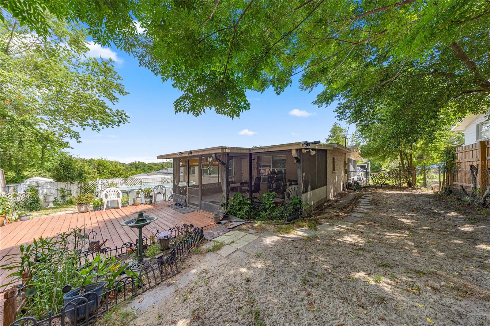 BEVERLY HILLS UNIT 3 - Residential
