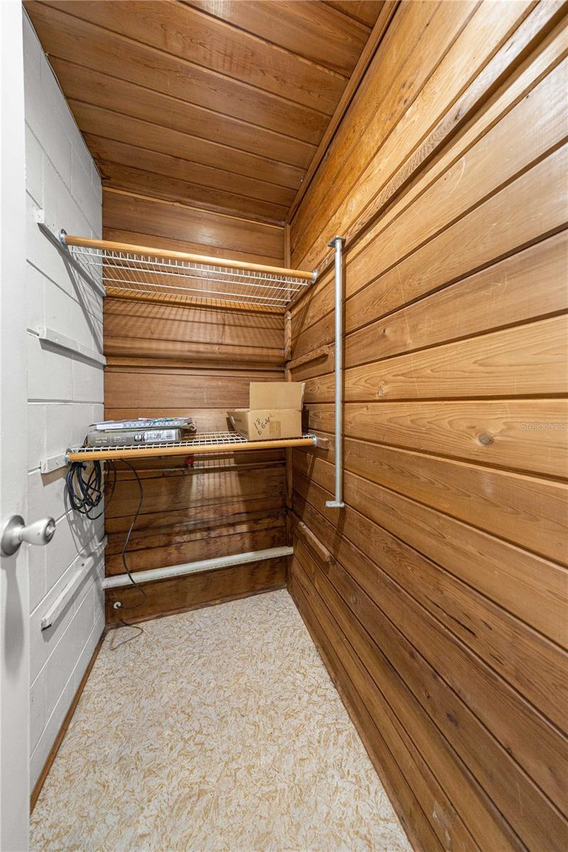 BEVERLY HILLS UNIT 3 - Residential