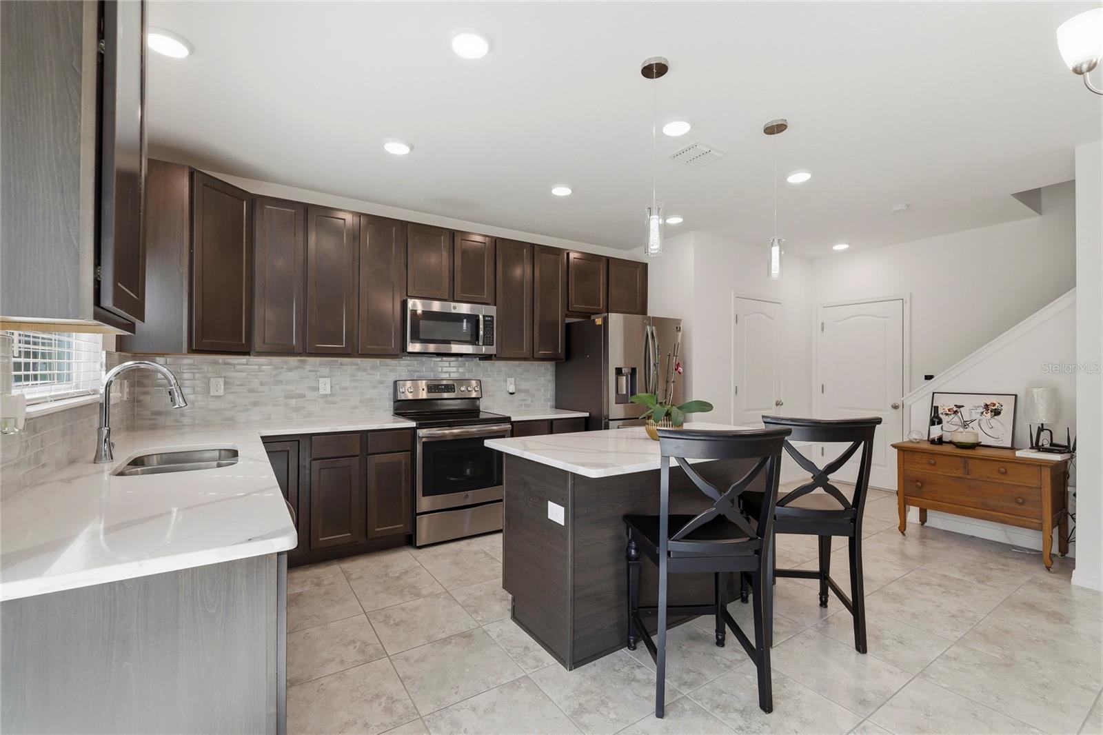 SUMMERWOOD VILLAS - Residential