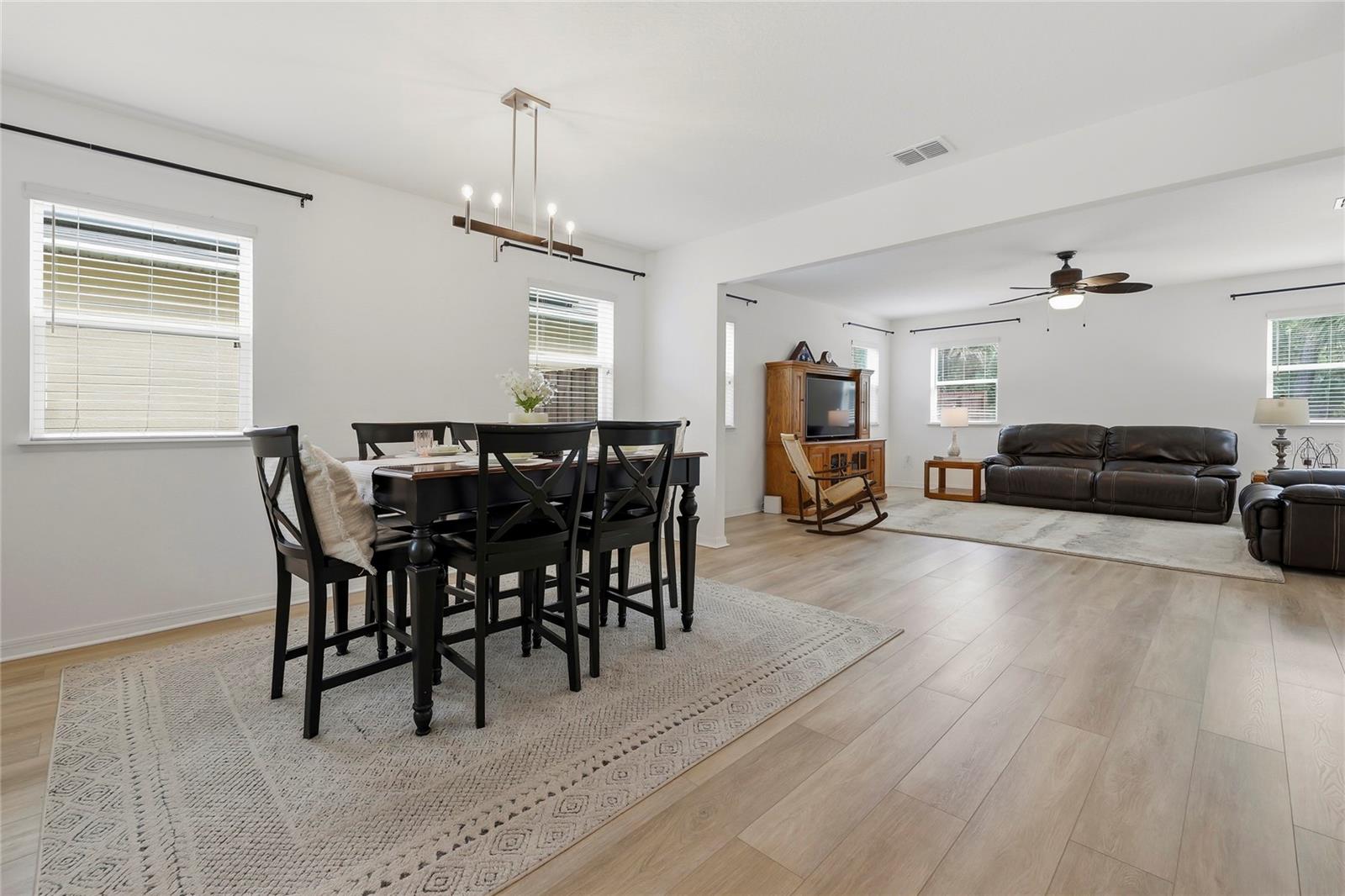 SUMMERWOOD VILLAS - Residential