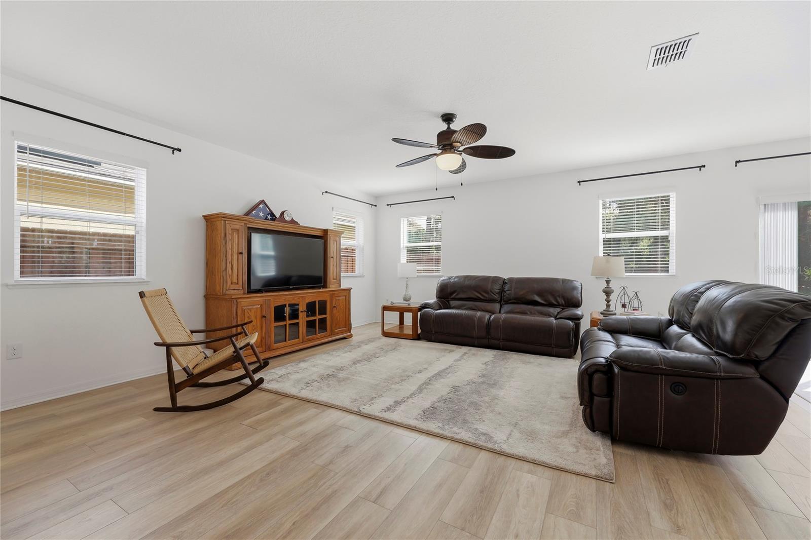 SUMMERWOOD VILLAS - Residential