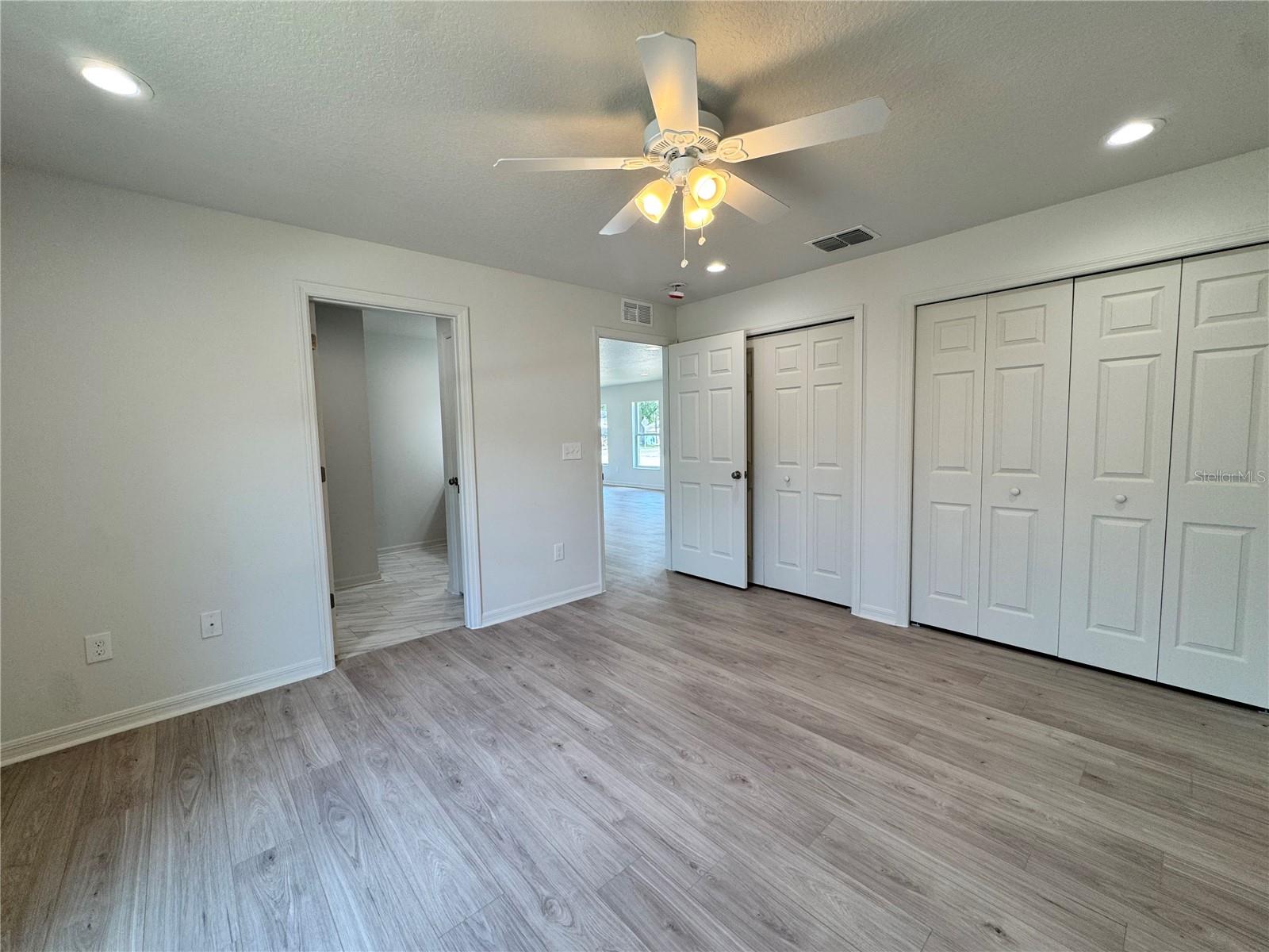 CITY OF ZEPHYRHILLS - Residential