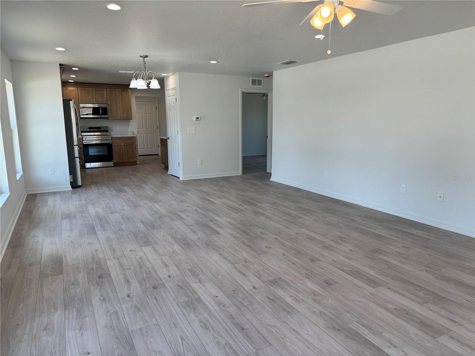 CITY OF ZEPHYRHILLS - Residential