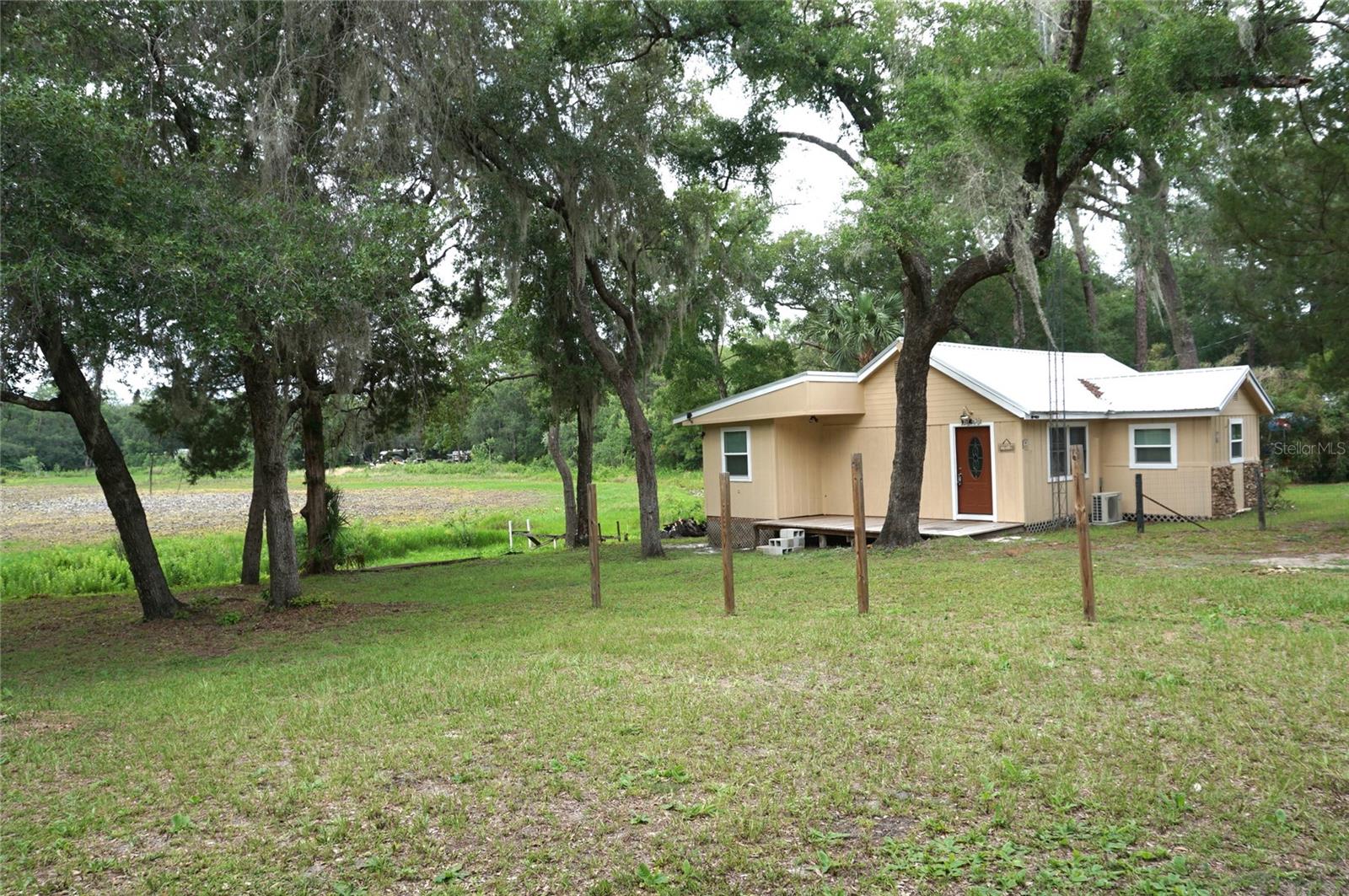 SILVER SPRINGS CAMPSITES - Residential
