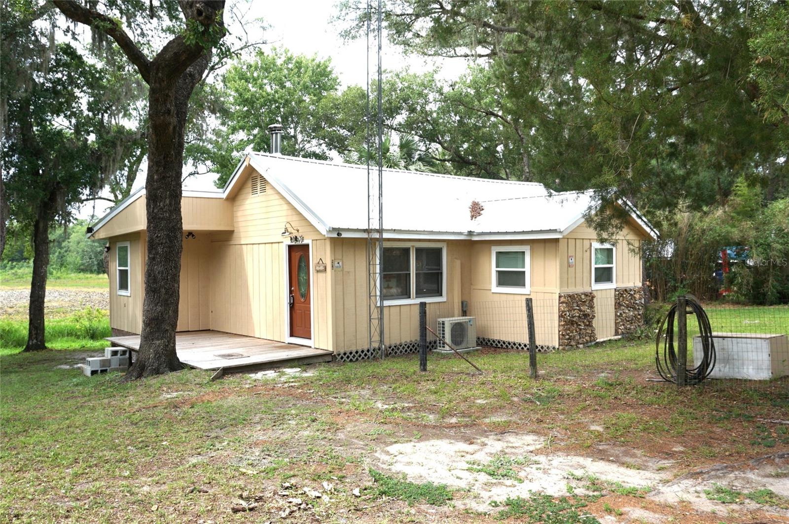 SILVER SPRINGS CAMPSITES - Residential