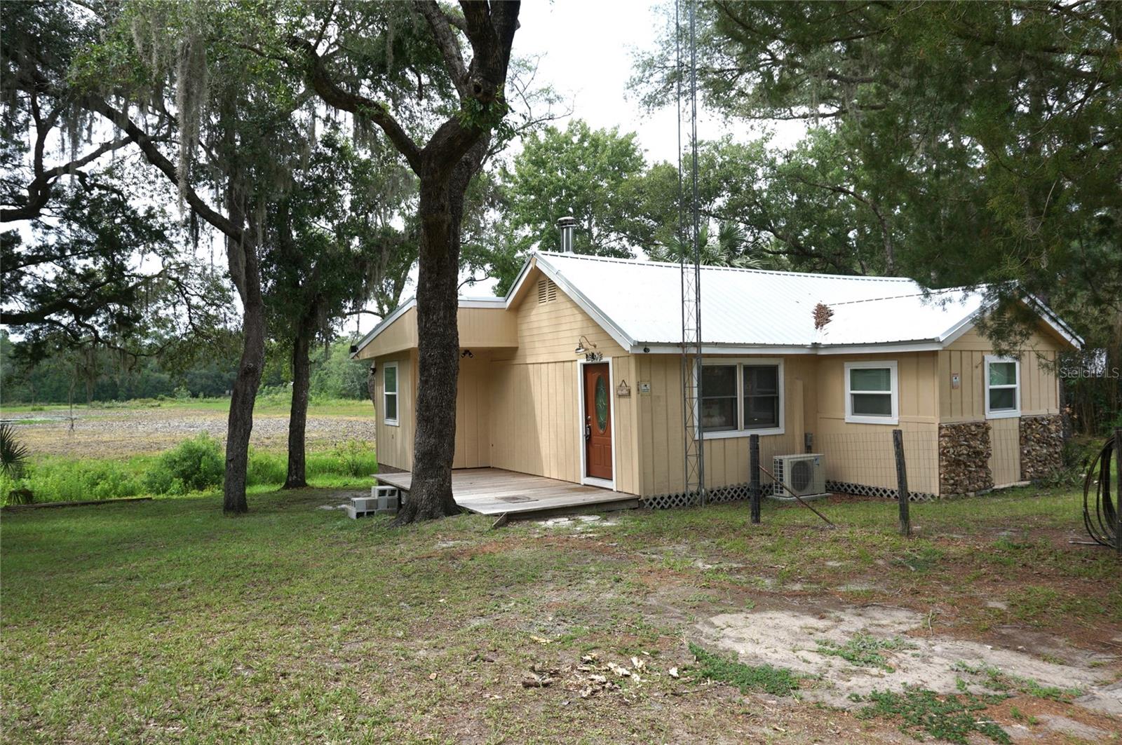 SILVER SPRINGS CAMPSITES - Residential