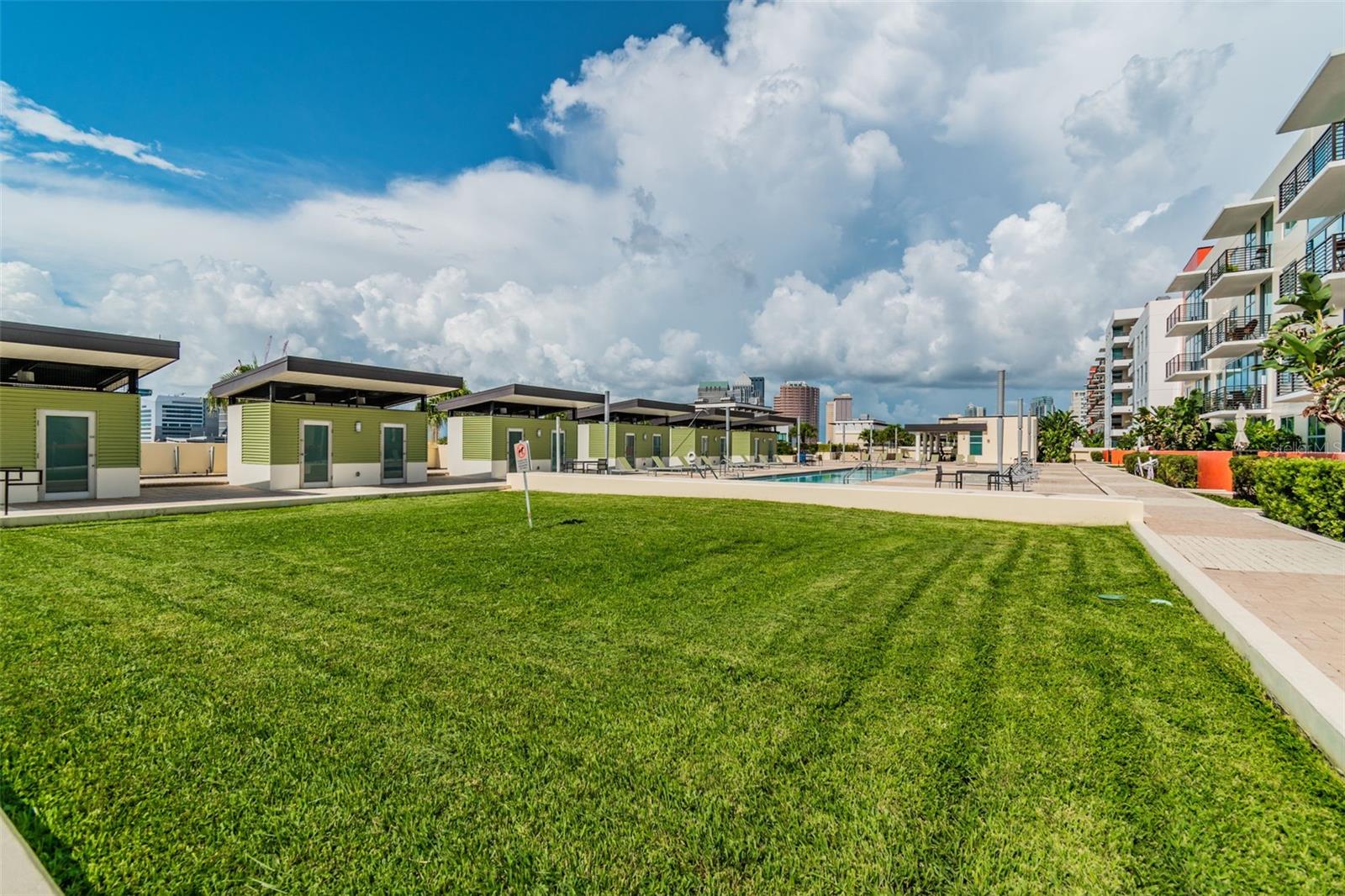 GRAND CENTRAL AT KENNEDY RESID - Residential