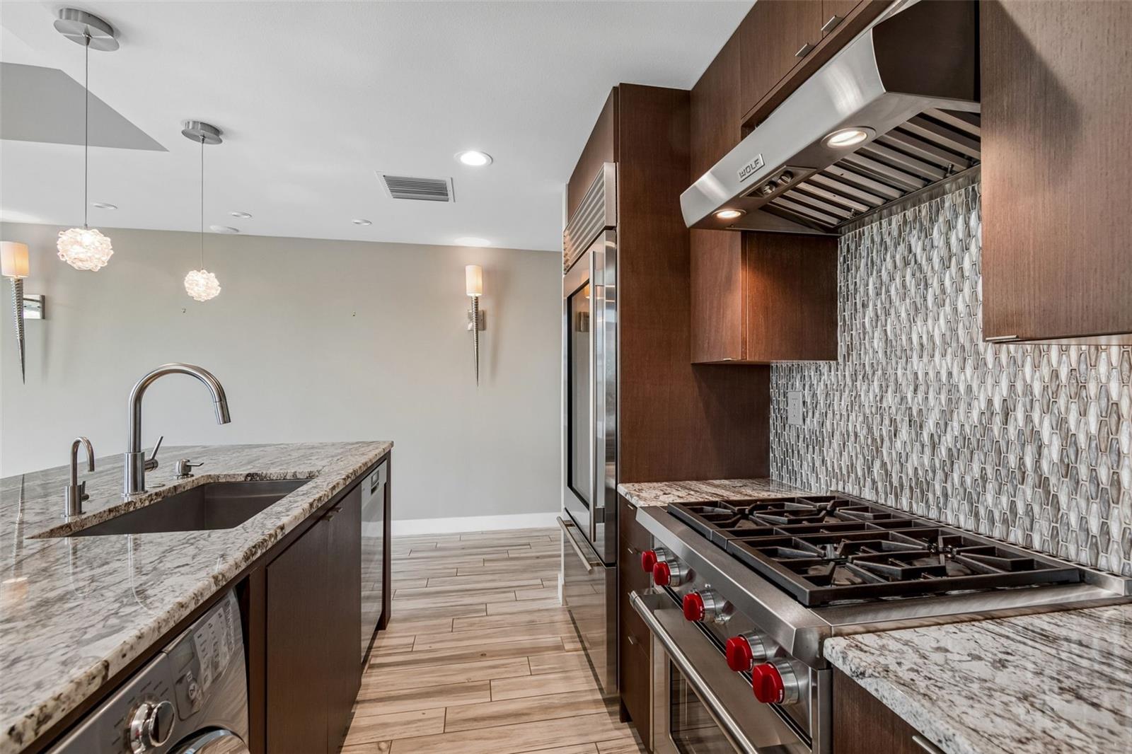 GRAND CENTRAL AT KENNEDY RESID - Residential